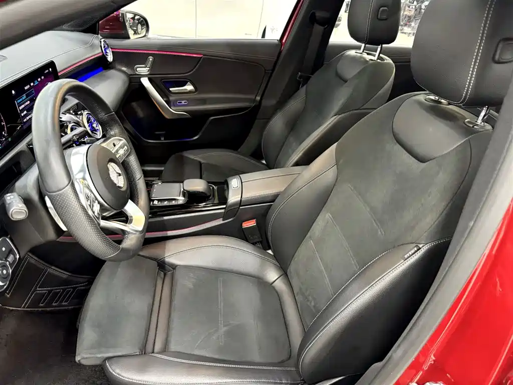 Mercedes-Benz A-Class 2021 A 200 L Sport Sedan Fashion Edition фото 19