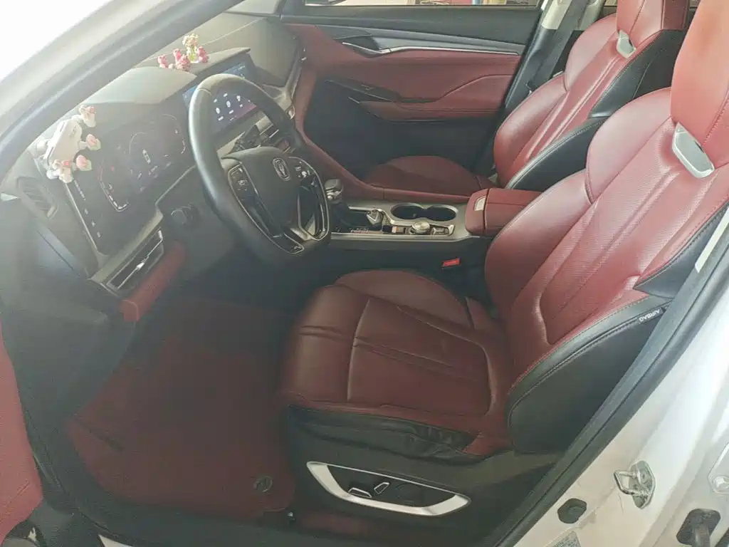 Фото 15 - Changan CS75 PLUS