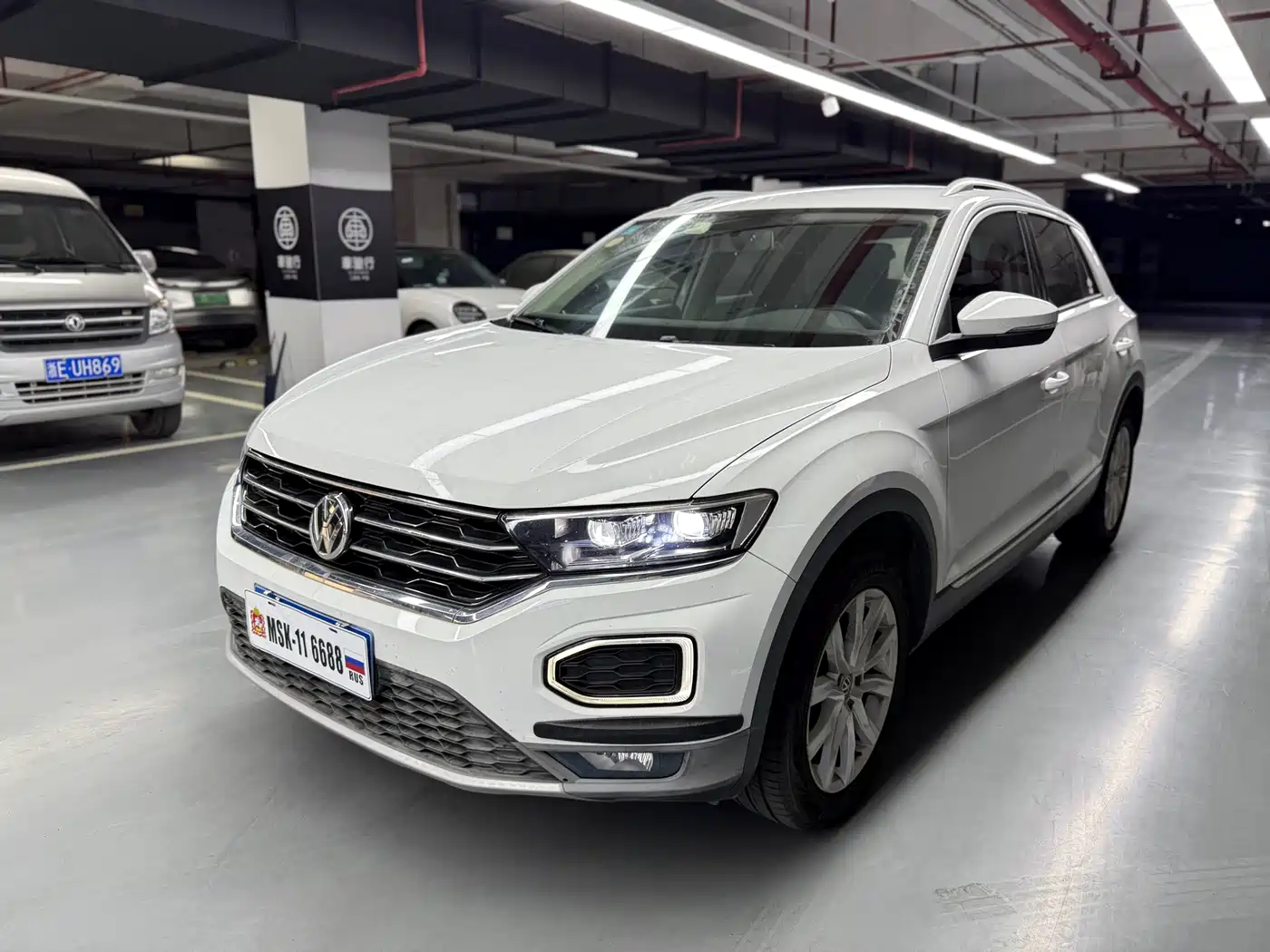 Volkswagen T-ROC 2018 280TSI DSG 2WD Progressive (China V) фото 3