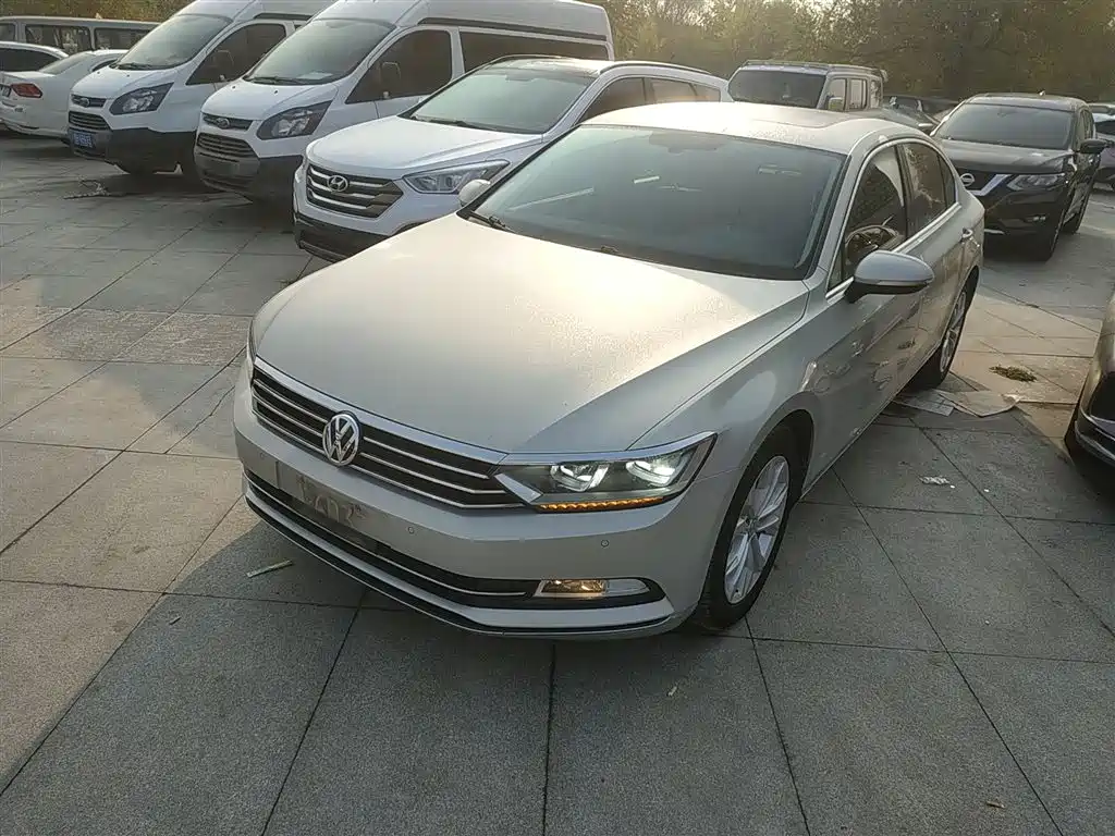Volkswagen Magotan 2018 Facelift 330TSI DSG Luxury