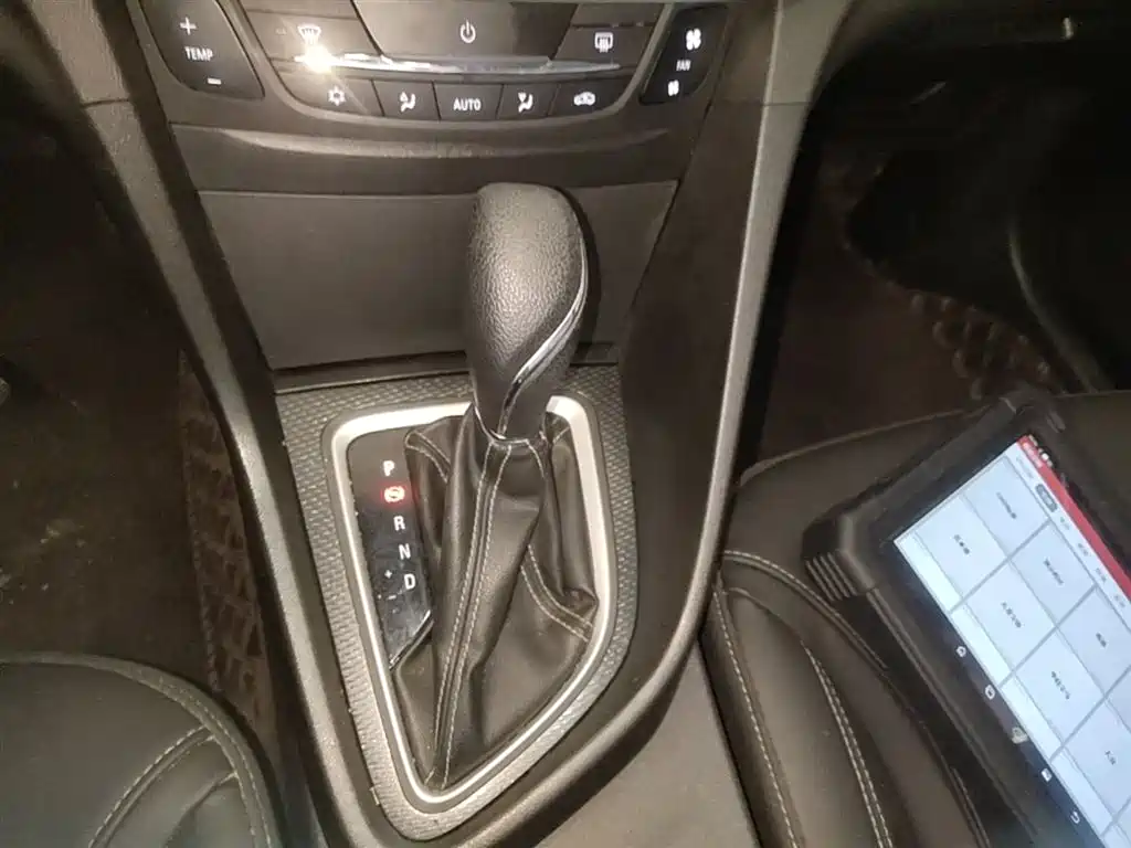 Buick Excelle 2019 18T Auto Connected Elite China VI фото 7
