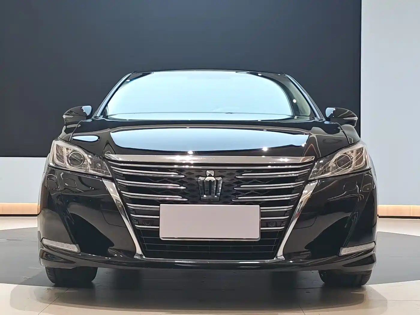 Toyota Crown 2015 2.0T Fashion фото 2