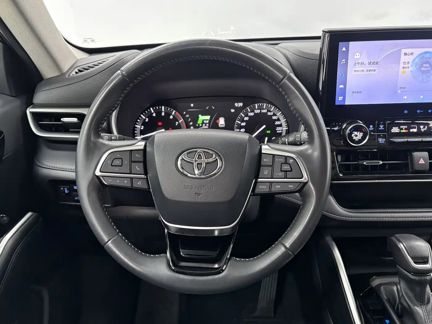 Фото 16 - Toyota Highlander
