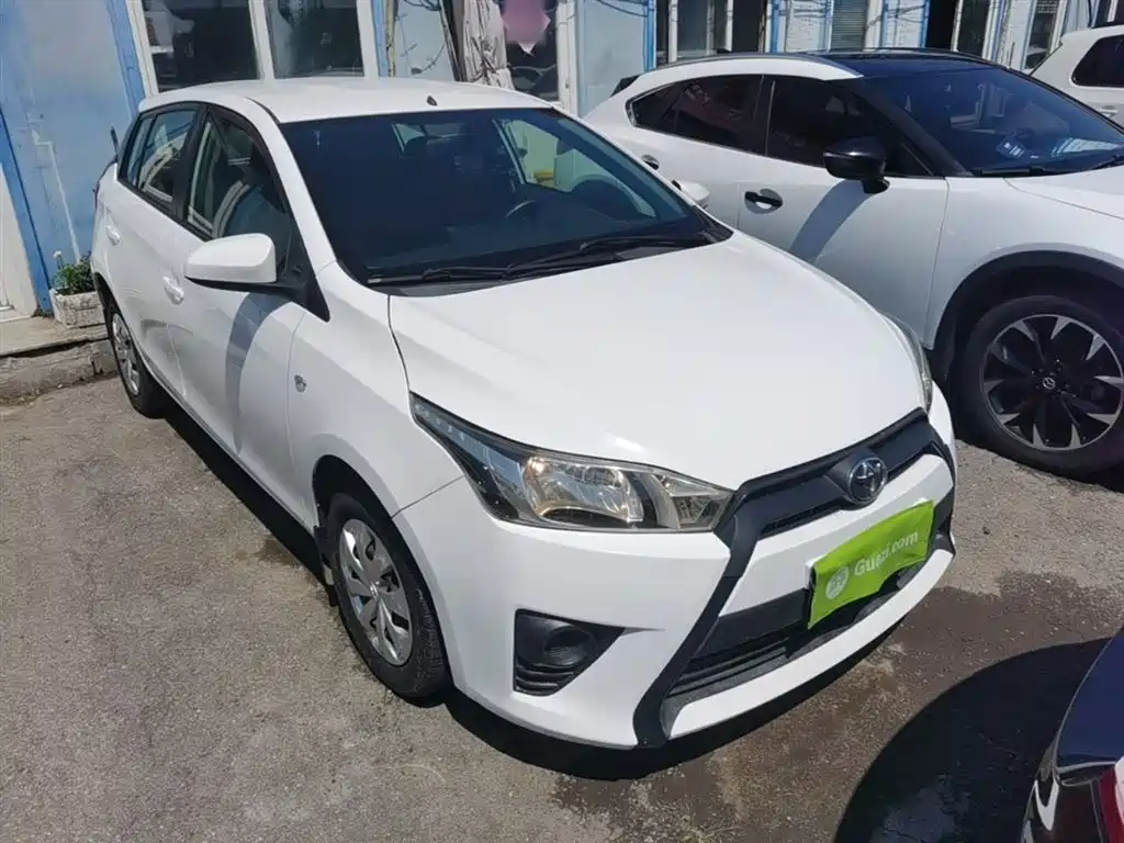 Toyota YARiS L Zhi Xuan 2014 1.3E Manual Charming Edition фото 4