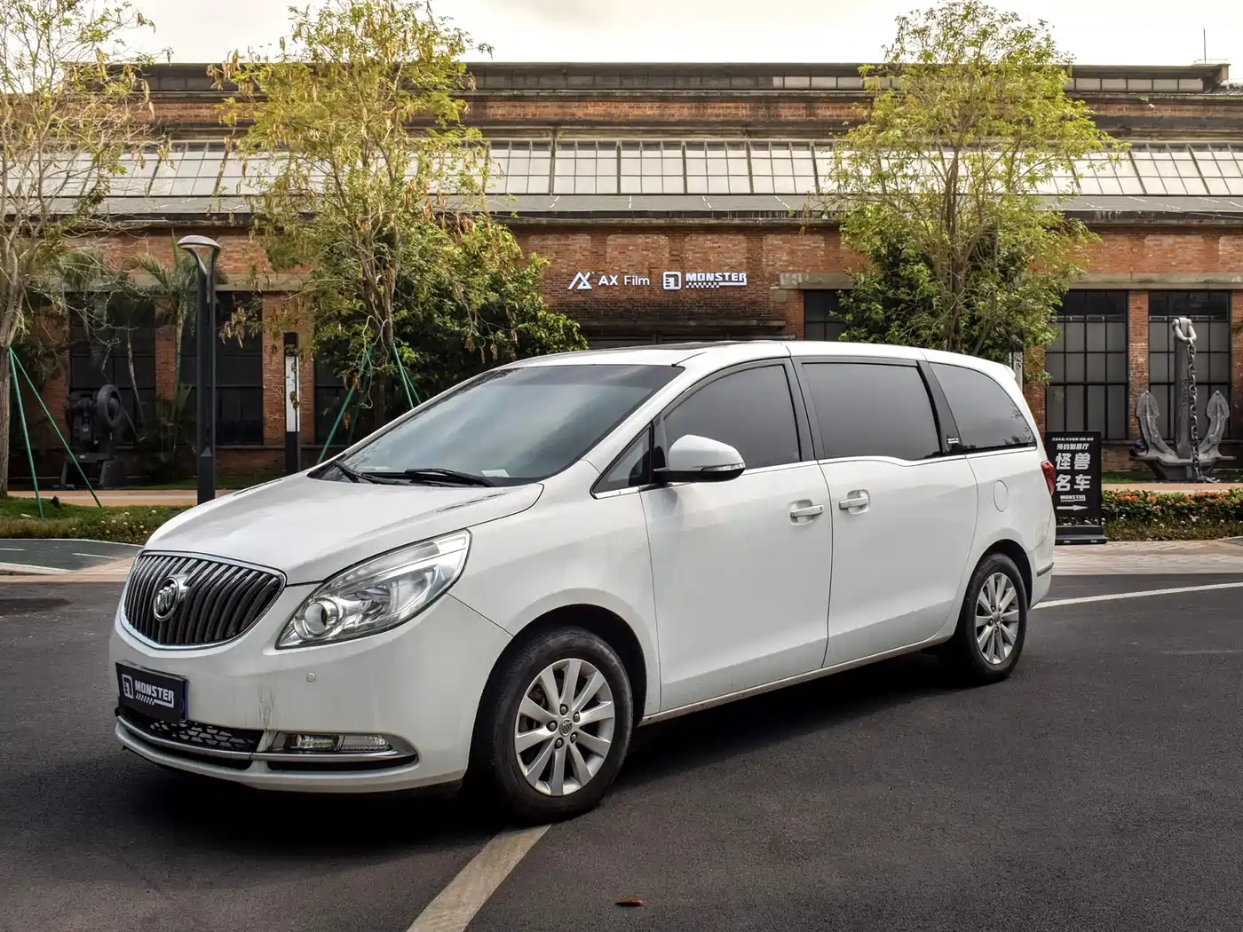 Buick GL8 2014 2.4L CT Luxury Business Comfort