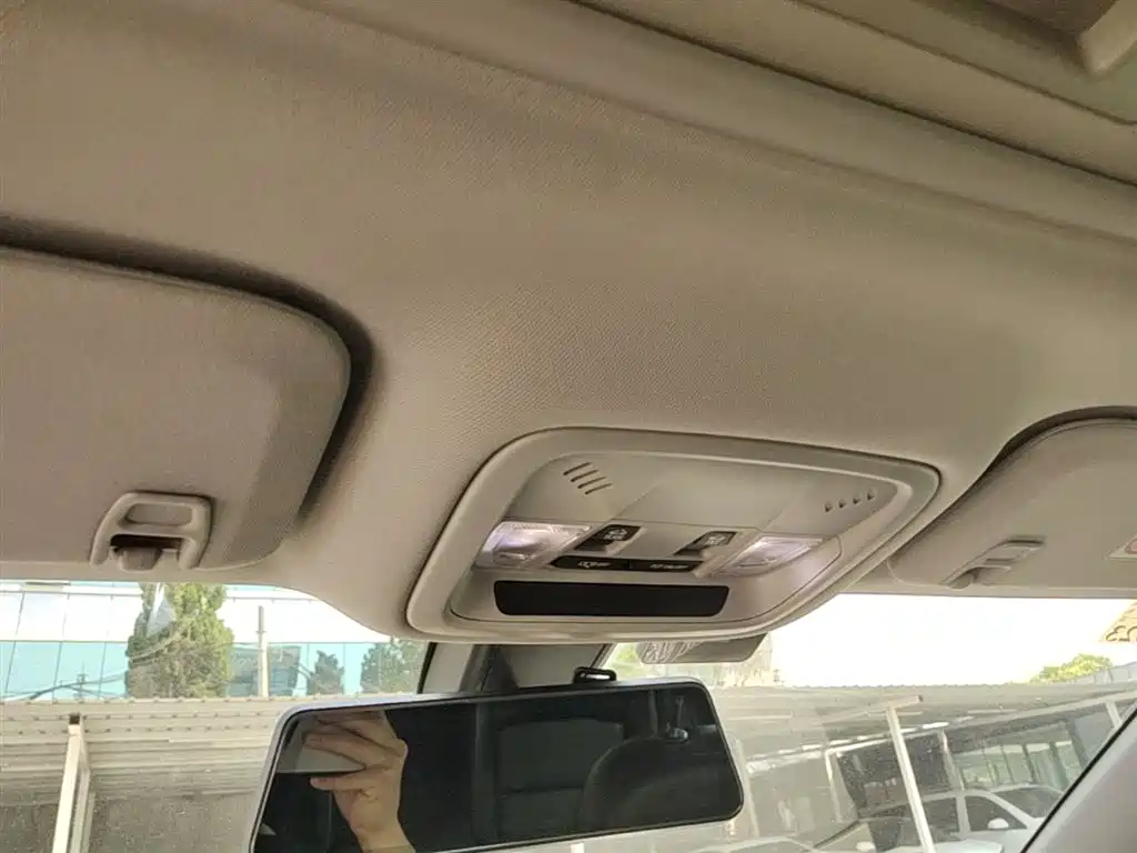 Chevrolet Malibu XL 2018 530T Auto RuiChi Edition фото 18