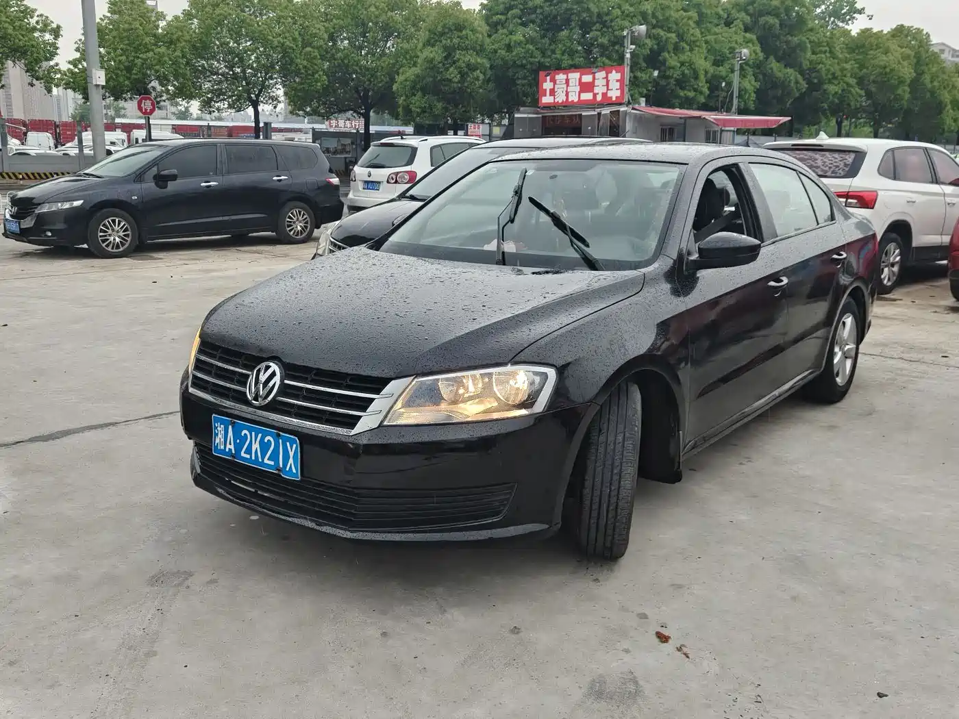 Volkswagen Lavida 2013 Facelift Classic 1.6L Manual Trend