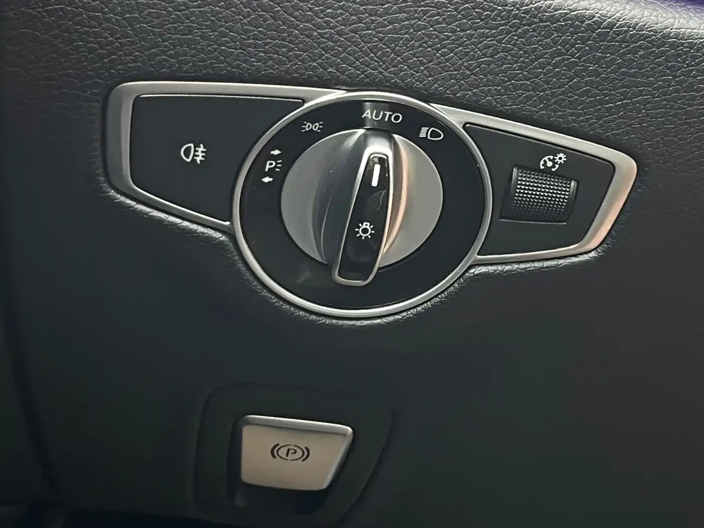 Mercedes-Benz E-Class 2016 E 300 L Sport Fashion Type фото 19