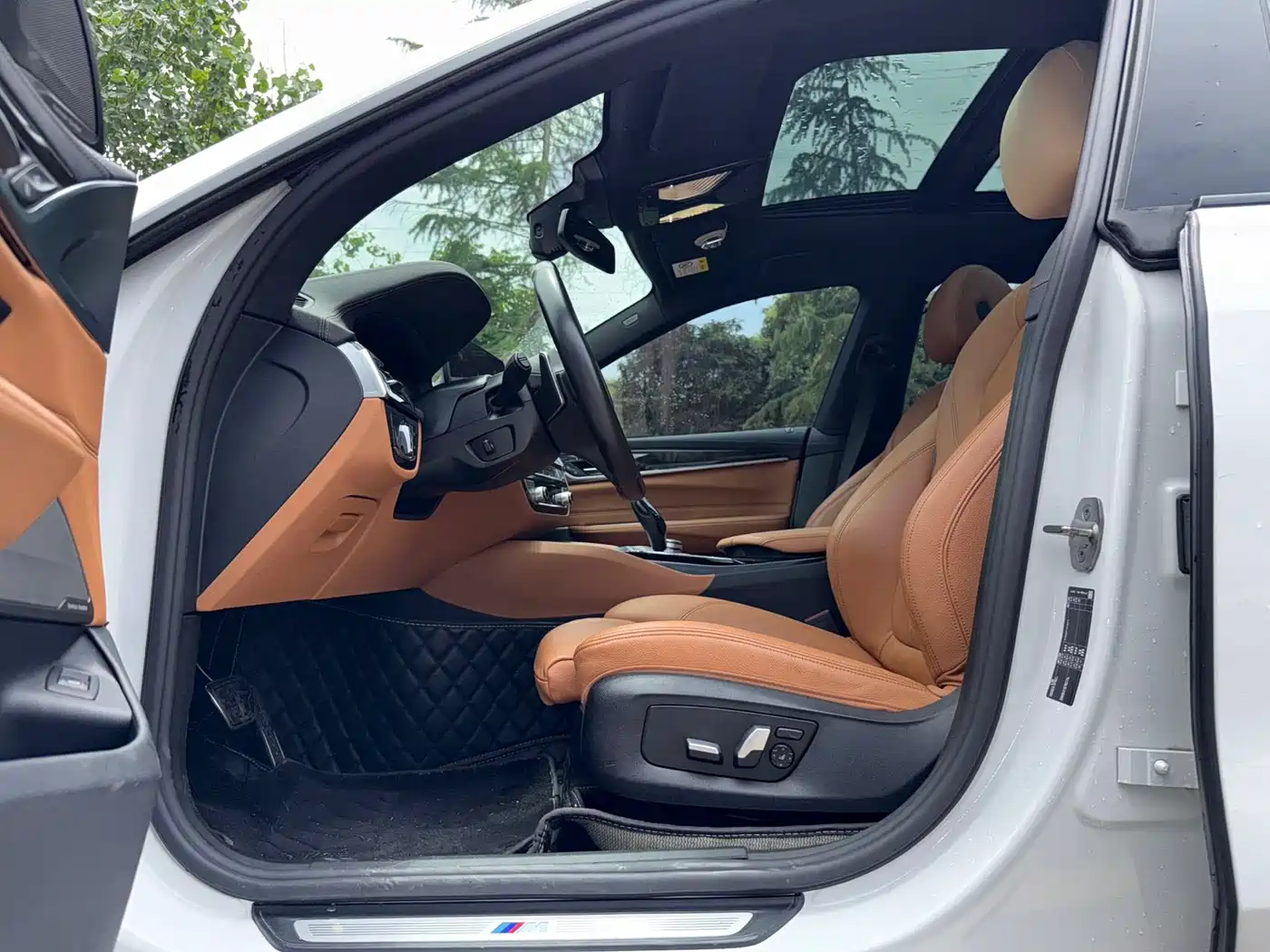 BMW 6 Series GT 2022 Model 630i M Sport Package фото 8