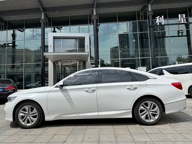 Honda Accord 2018 260TURBO Elite Edition China V — фото 3