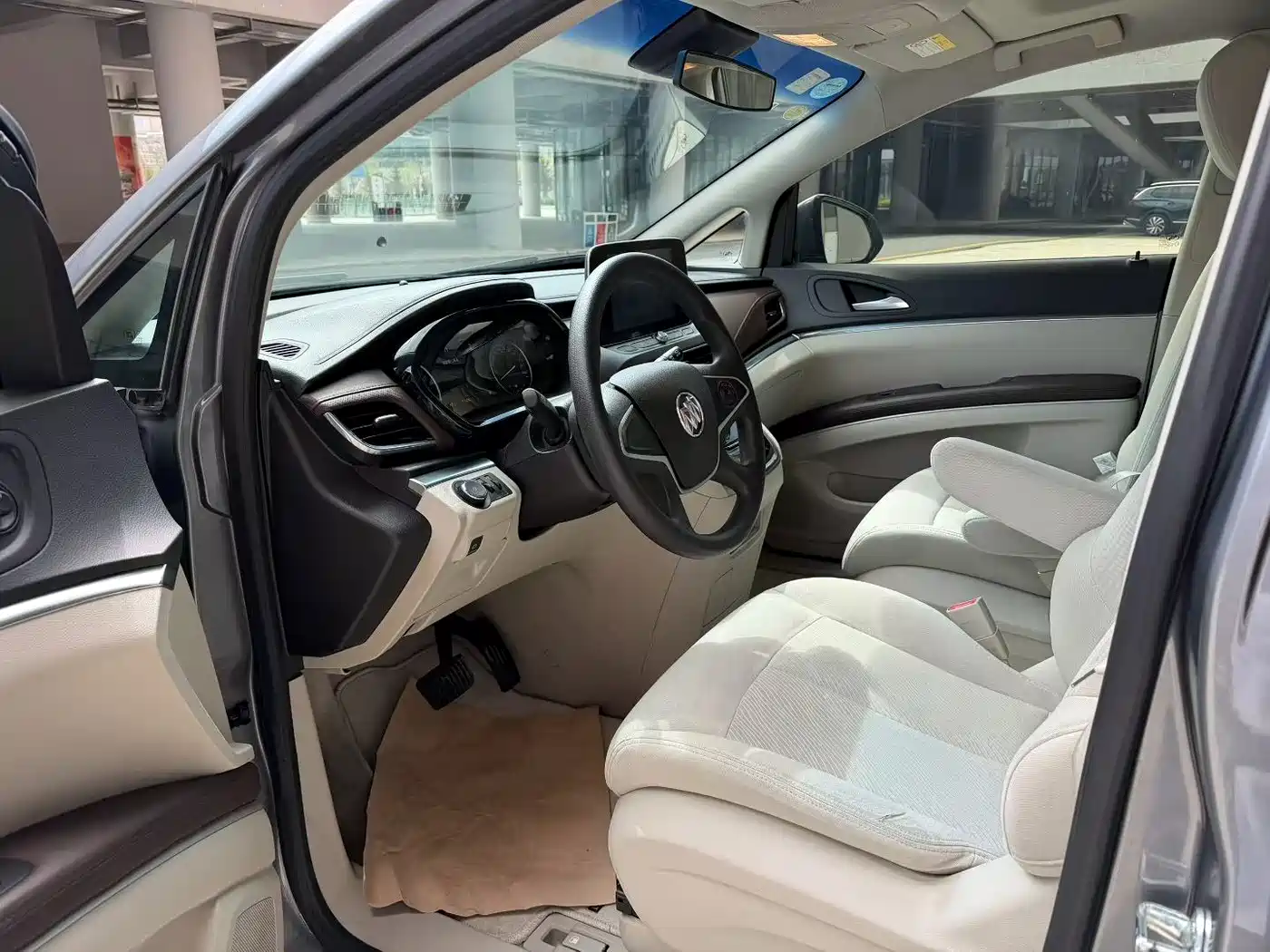 Buick GL8 2021 Land Business Class 652T Comfort фото 7