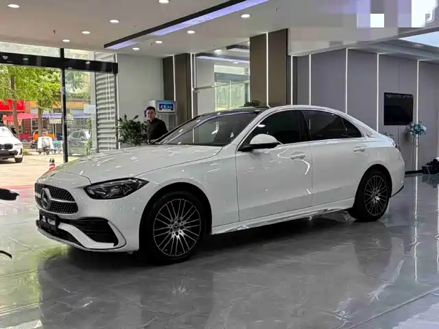 Mercedes-Benz C-Class 2023