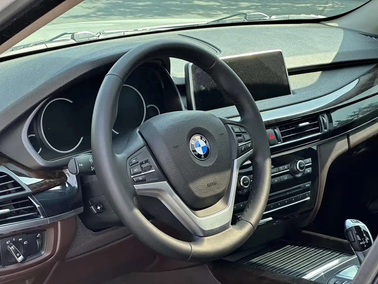 BMW X5 (Import) 2018 xDrive28i фото 9
