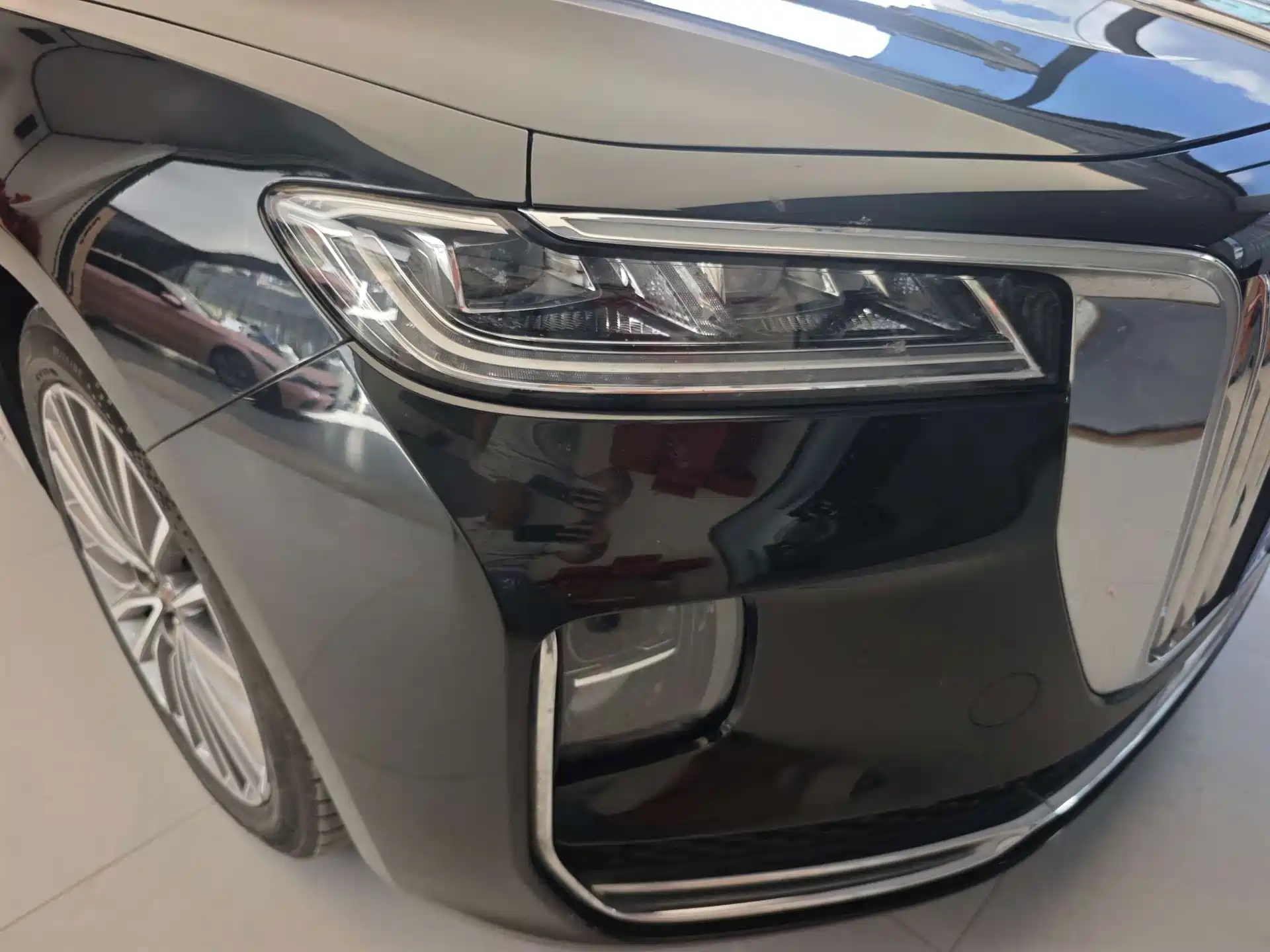 Photo 17 - Hongqi H9