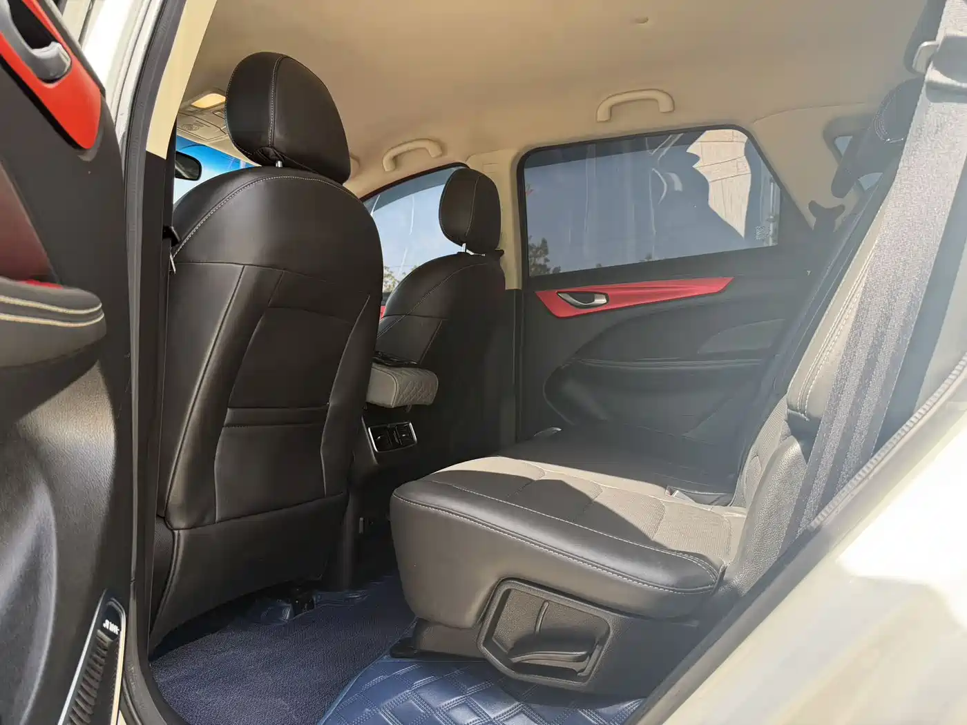 Jetour X90 2019 2019 1.5T Auto Joy 5-seater China V