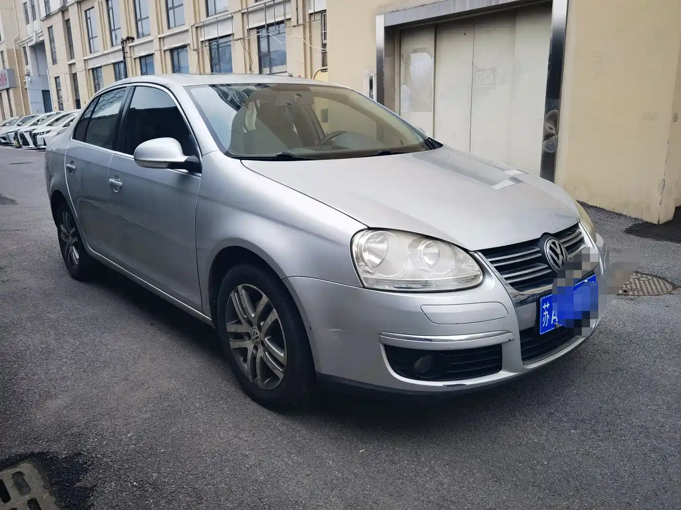Volkswagen Sagitar 2009 1.6L Automatic Comfort фото 2