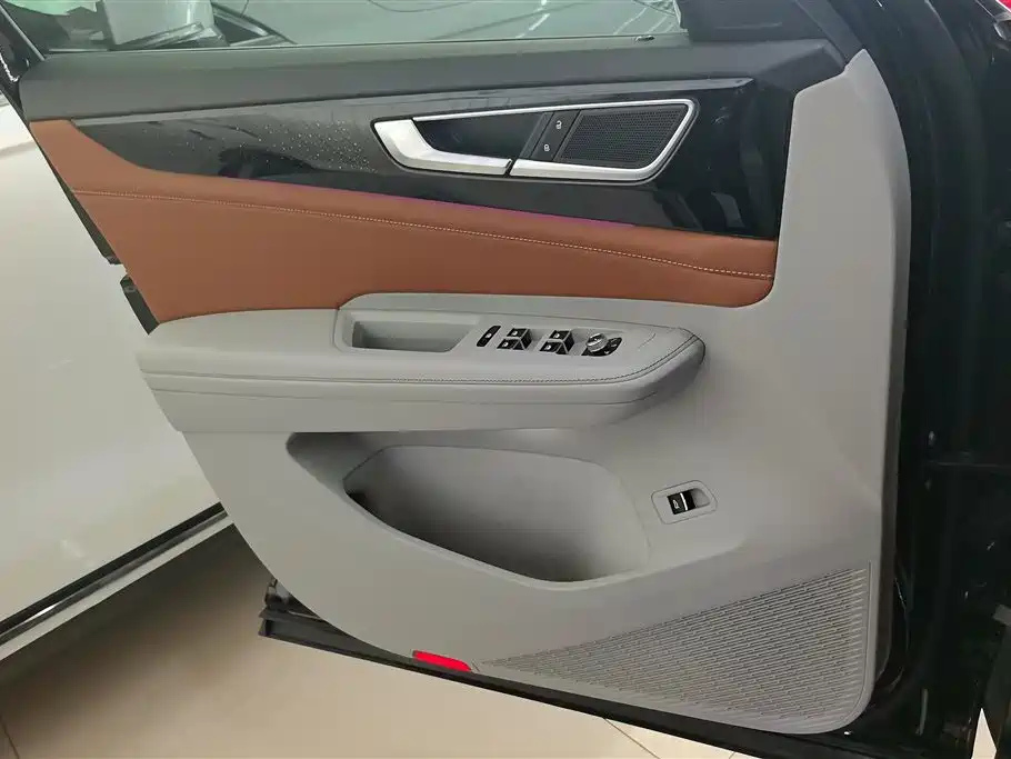 Volkswagen Teramont 2023 380TSI AWD Exclusive Luxury Edition фото 7