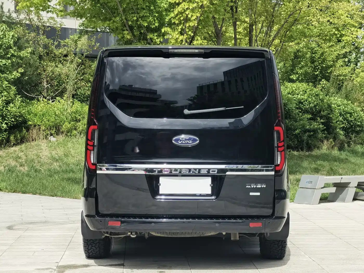 Ford Tourneo 2023 2023 Model 2.0T Auto Premium Edition