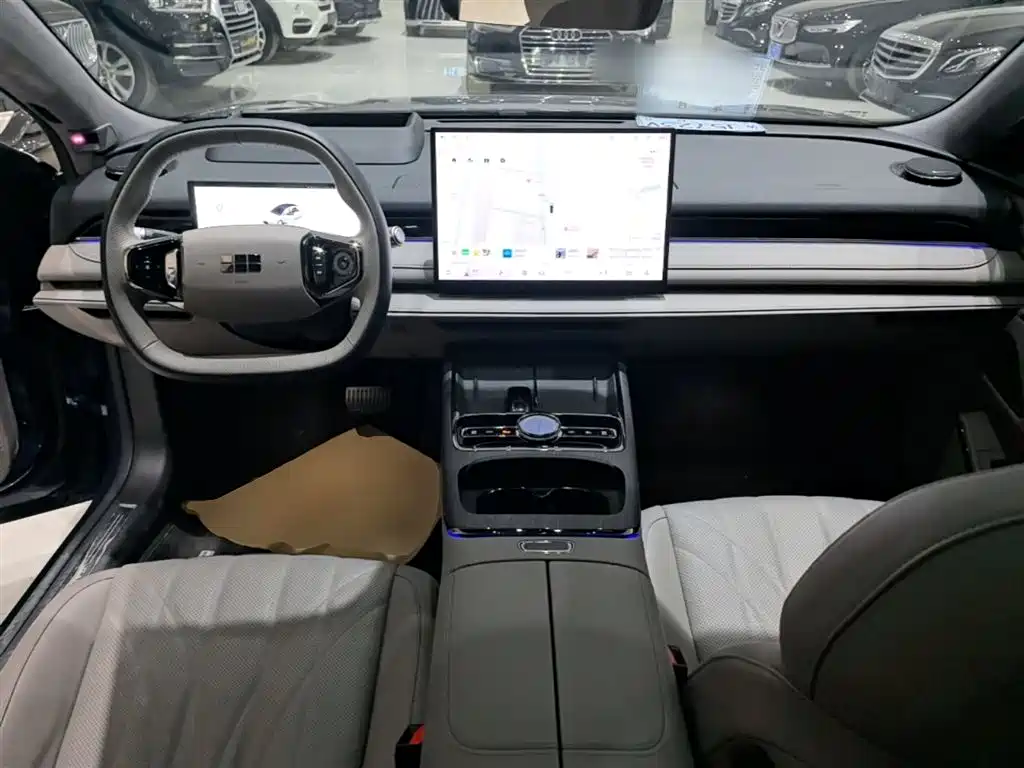 Geely Galaxy Galaxy Xingyao 8 2025 130km EM-P Starship Edition фото 10