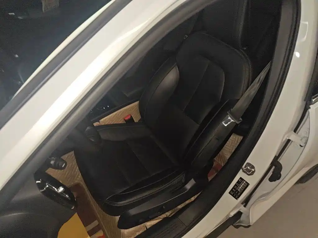 Volvo XC40 2021 2021 T4 AWD Smart Luxury Edition