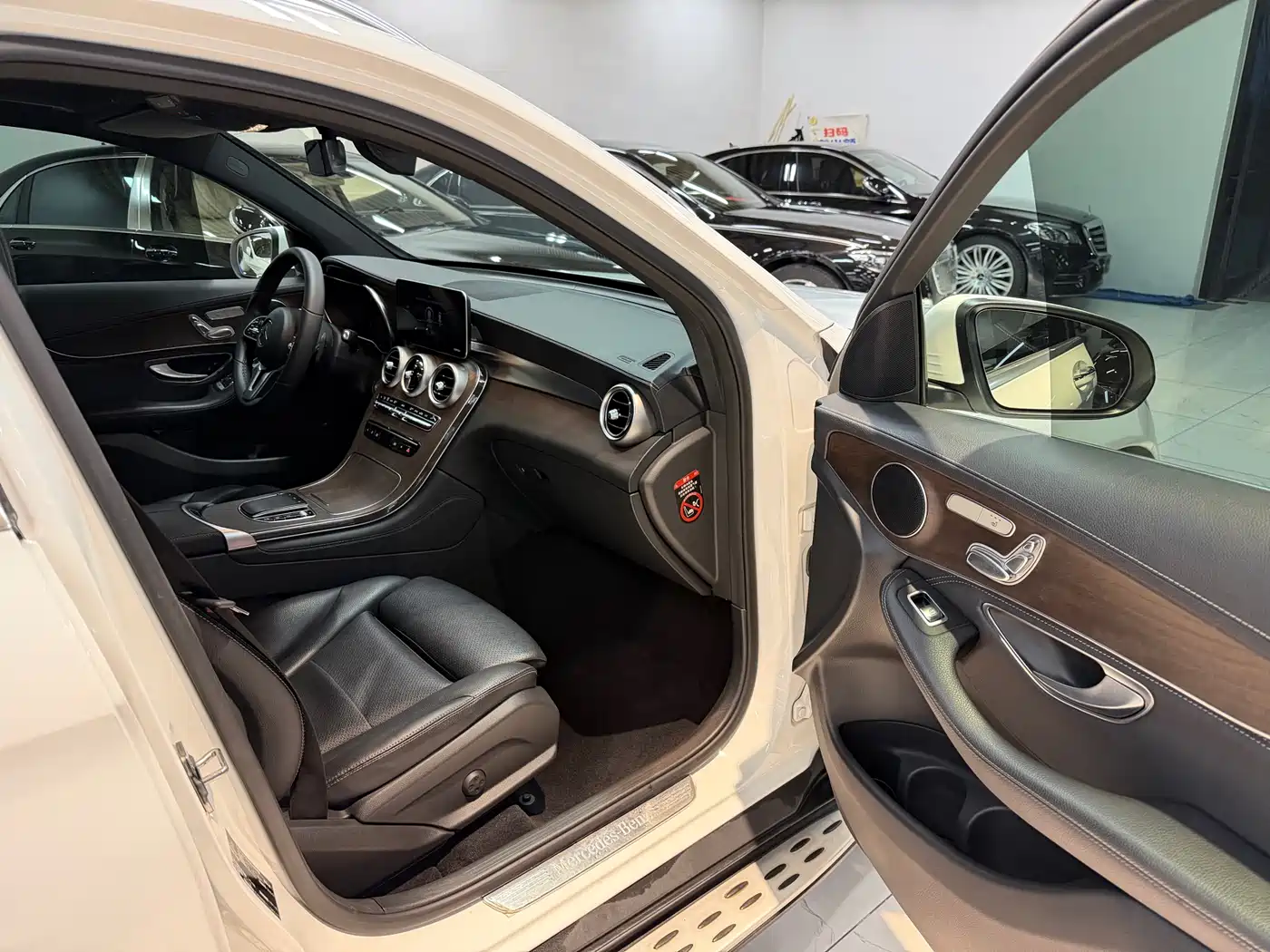 Mercedes-Benz GLC 2021 GLC 260 L 4MATIC Luxury фото 15