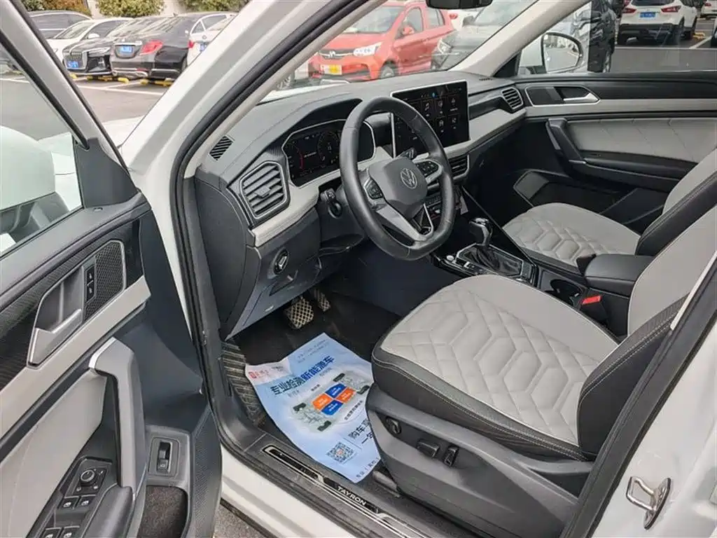 Volkswagen Tayron 2023 330TSI 2WD Luxury Plus Advanced Edition фото 5