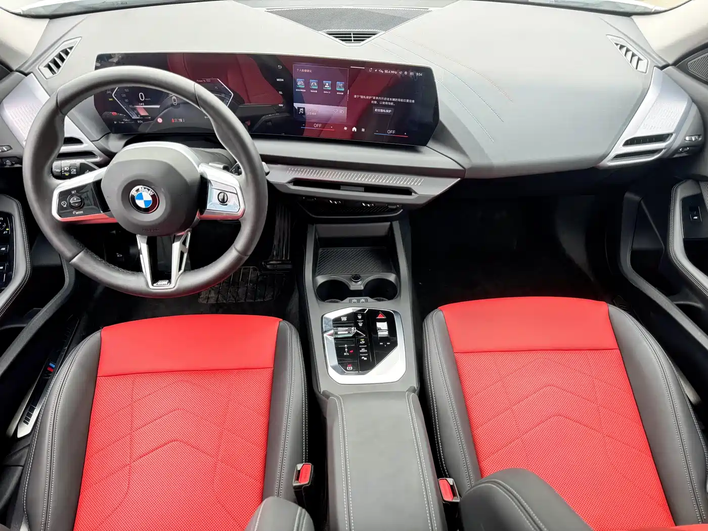 BMW 2 Series 2025 225L M Sport Package фото 10