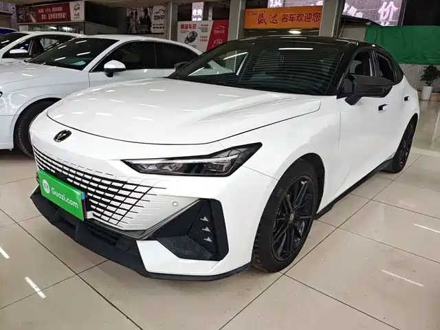 Changan UNI-V 2022
