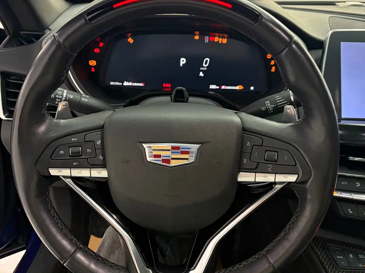 Фото 15 - Cadillac CT5