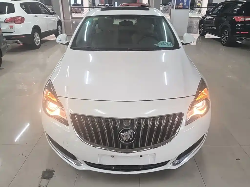 Фото 3 - Buick Regal