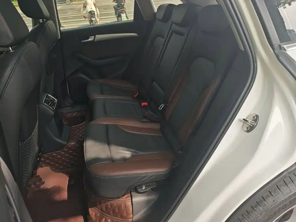 Audi Q5 2018 2017 Plus 40 TFSI Technology