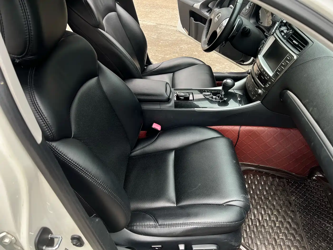 Lexus IS 2011 250 Sport фото 8