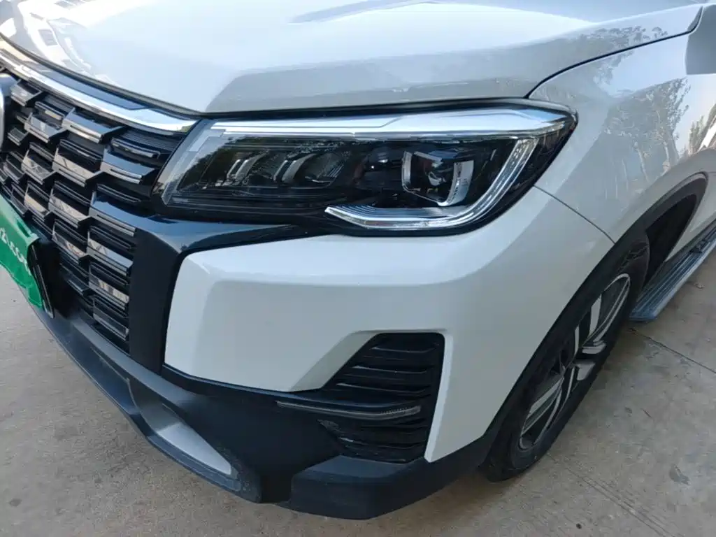 Фото 24 - Changan CS75