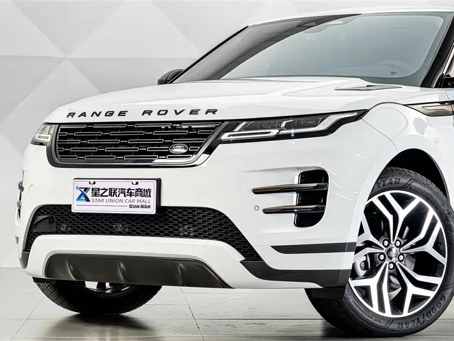Land Rover Range Rover Evoque 2026 Range Rover Evoque L SE фото 2