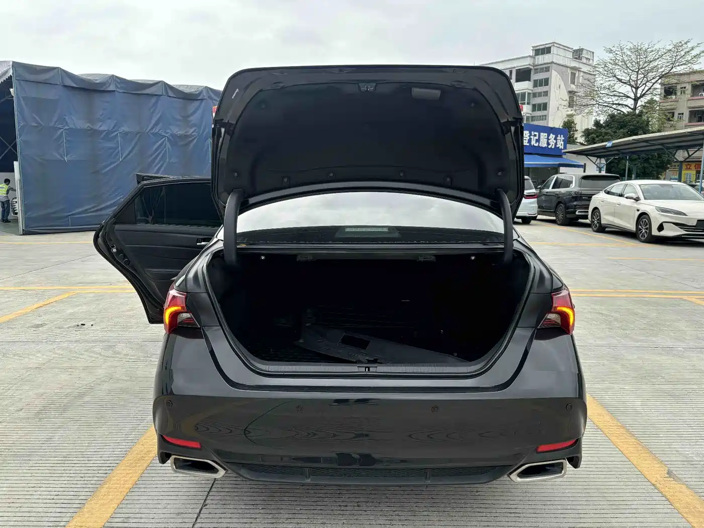 Toyota Avalon 2023 2.5L Luxury Edition фото 9