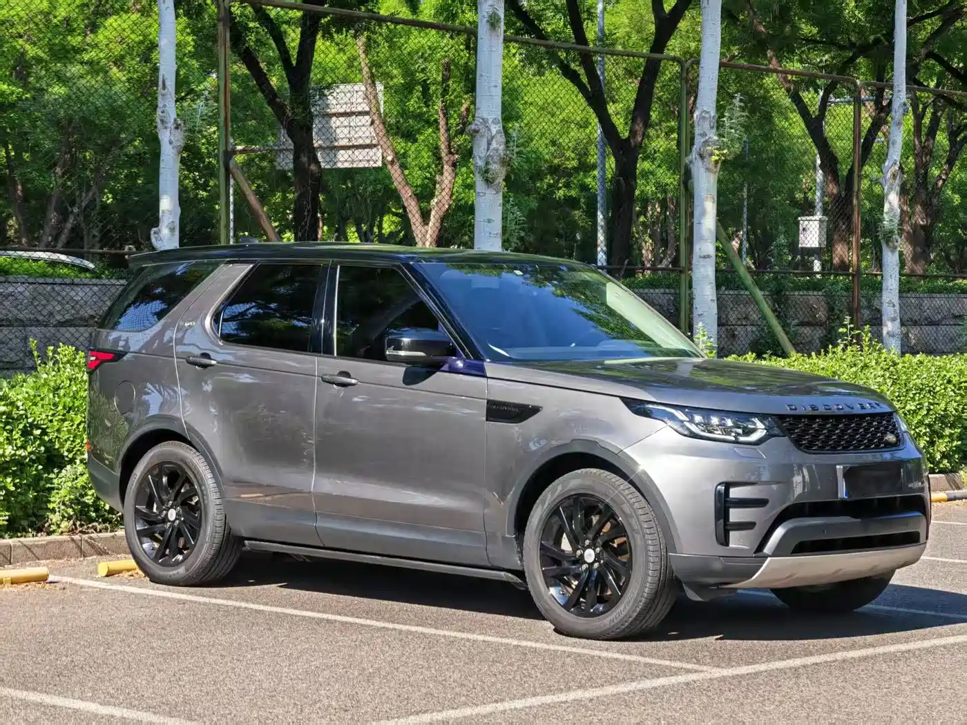 Land Rover Discovery 2018 3.0 SC V6 HSE фото 3