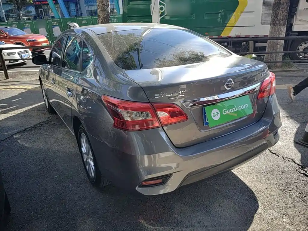 صورة 5 - Nissan Sylphy