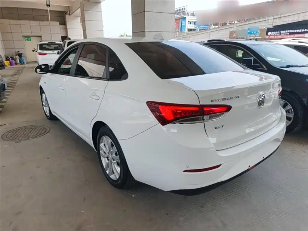 Buick Excelle 2019 15T DCT Connected Elite Type China VI фото 5