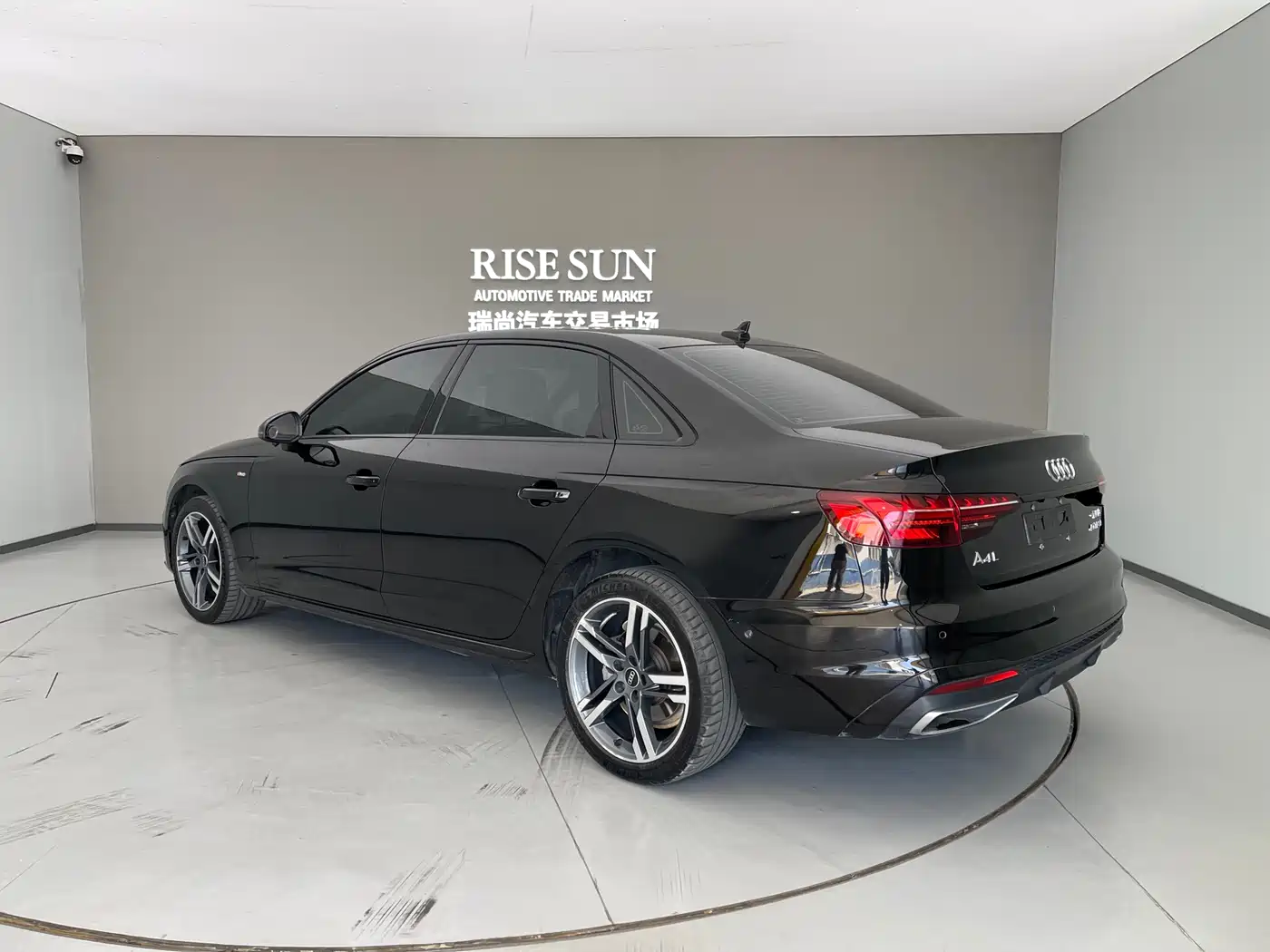 Audi A4L 2022 40 TFSI Luxury Dynamic фото 9
