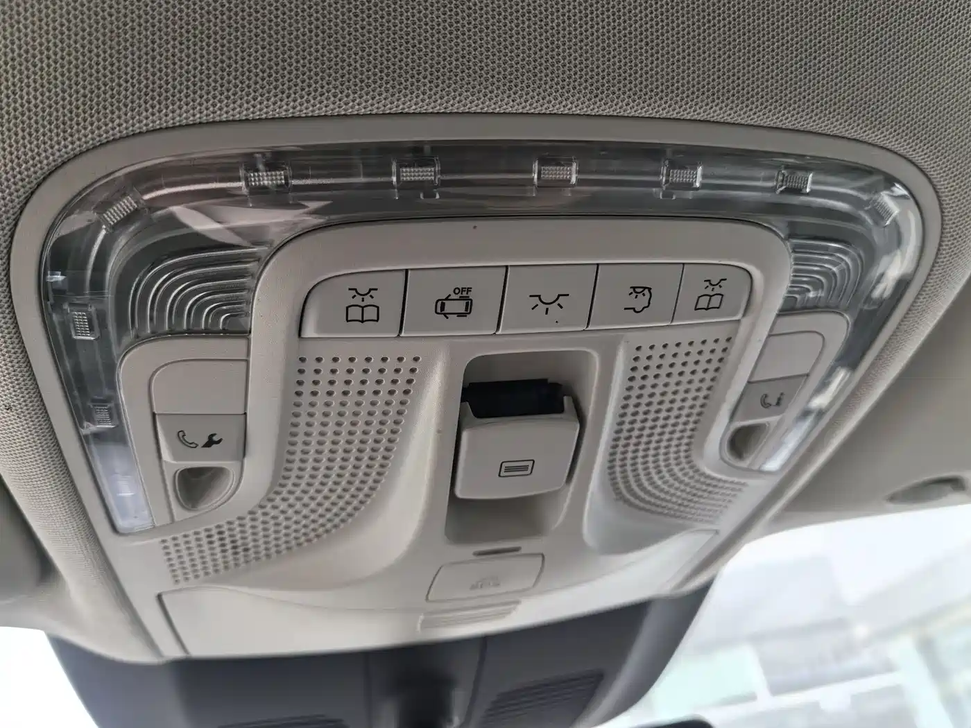 Mercedes-Benz V-Class 2021 V 260 L Long Wheelbase Premium Edition фото 20