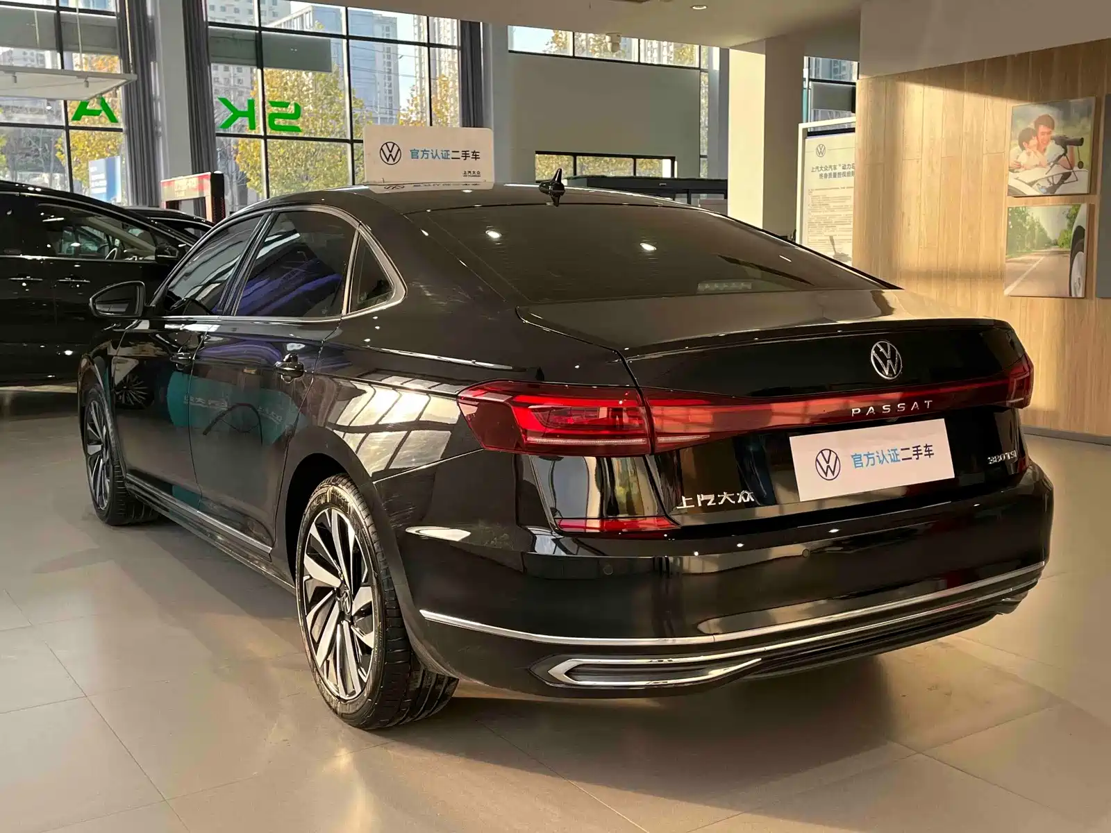 صورة 15 - Volkswagen Passat