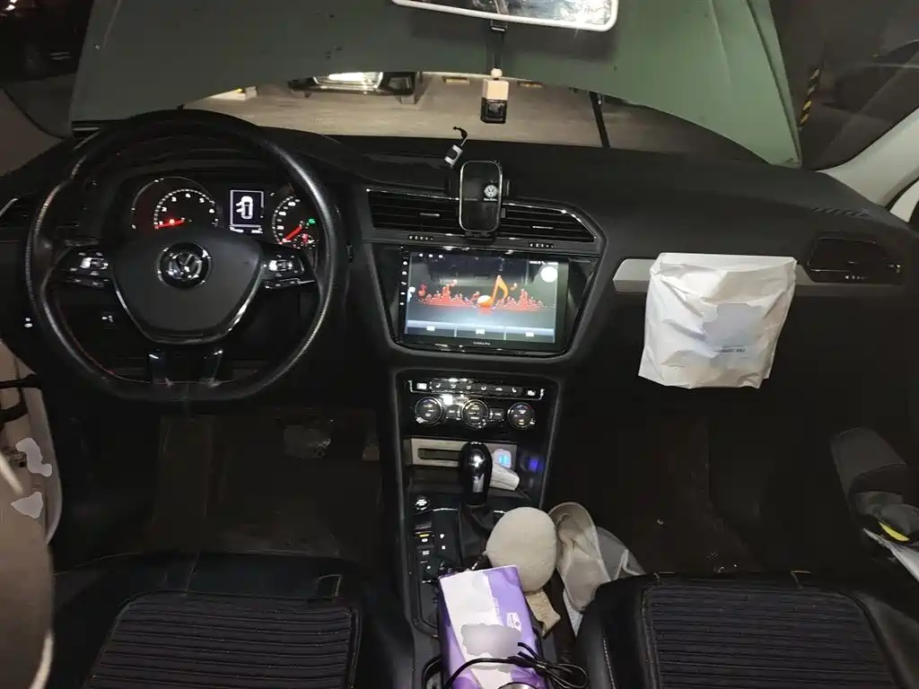 Volkswagen Tiguan L 2018 330TSI Automatic 2WD Trend Edition фото 13