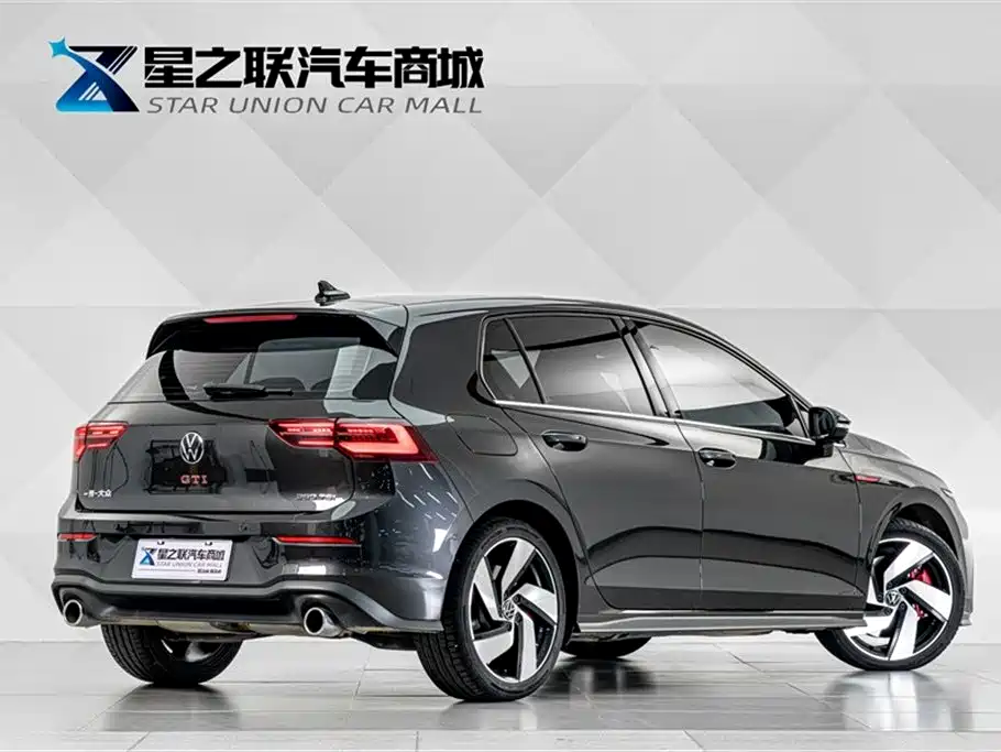 VOLKSWAGEN GOLF GTI