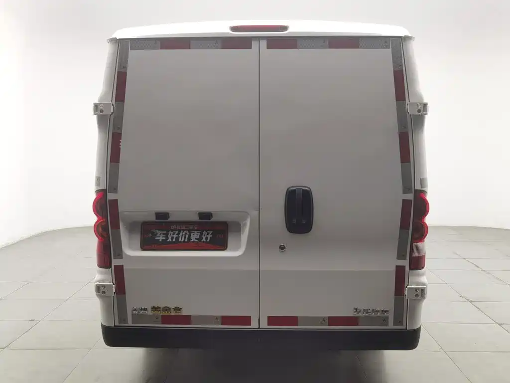 Lingshi Auto Ling Shi Golden Warehouse 2024 2023 Economy Edition Economy Cabin