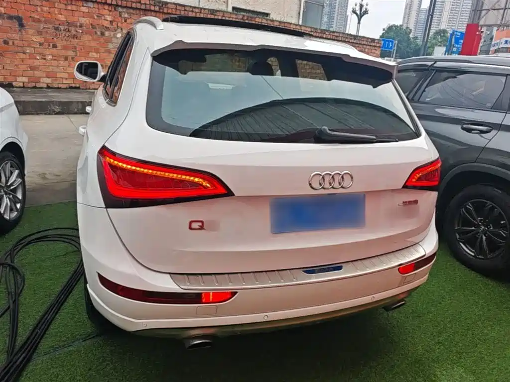 Audi Q5 2015 40 TFSI Technology фото 6