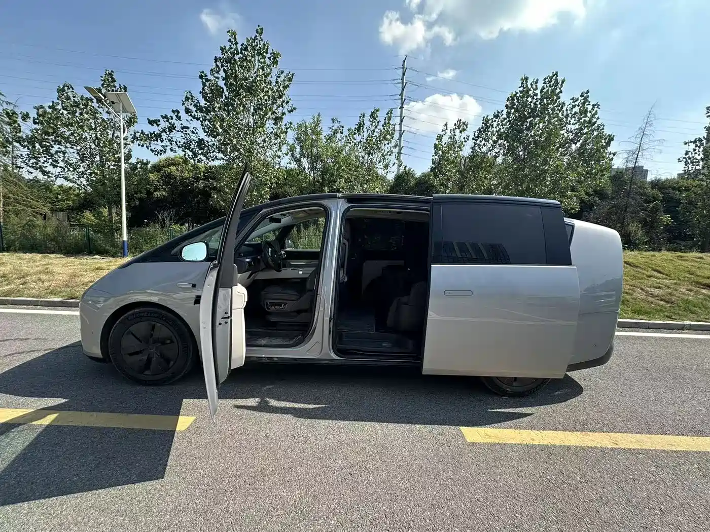 Li Auto MEGA 2024 2024 Ultra