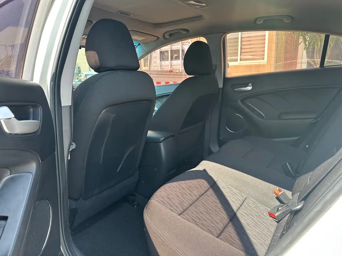 Kia K3 2015 1.6L Manual GLS фото 5