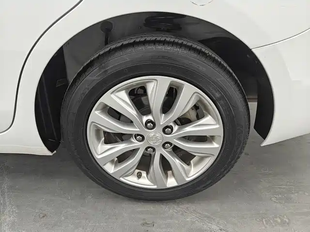 Buick Excelle 2021 Exemplar 1.5L Auto Progressive фото 16