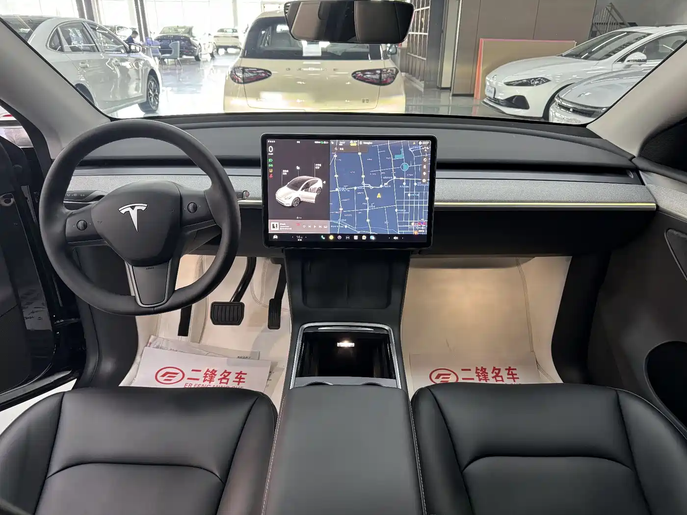 TESLA MODEL Y