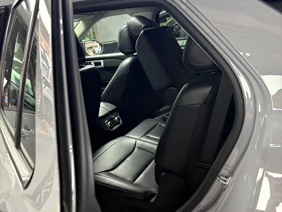 Ford Explorer 2026 2024 2.3T EcoBoost RWD Trend Edition 7-Seater